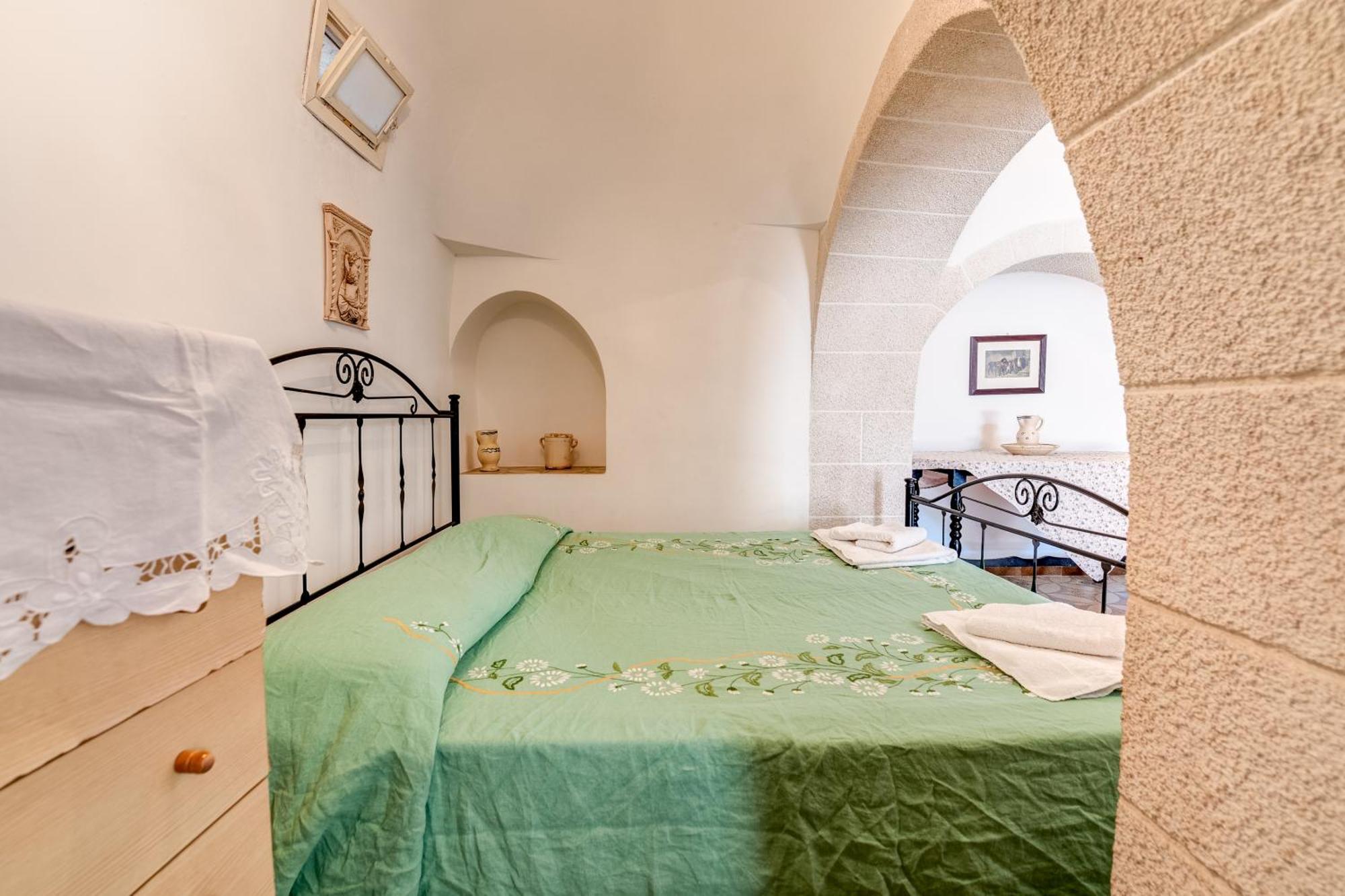 Trullo La Quercia Villa Ostuni Bagian luar foto